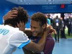 Luiz Gustavo vole au secours de Neymar ! Luiz Gustavo est venu en aide à Neymar souvent critiqué ces derniers temps.